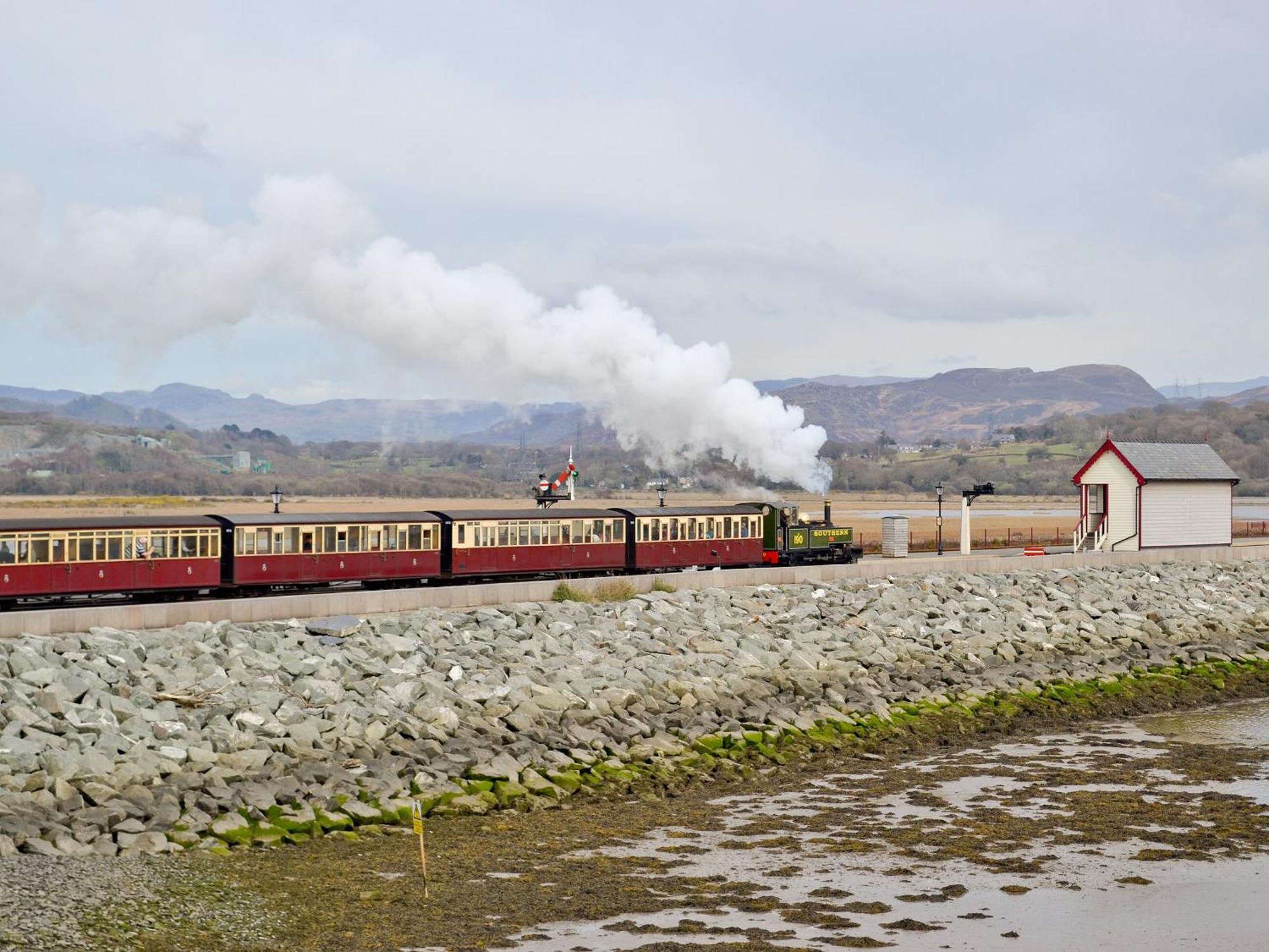 Ffestiniog View Villa Porthmadog Exterior photo